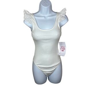 NEW White Ruffle Bodysuit Ruffle Lace Sleeved XS Snap Thong Closure Stretch